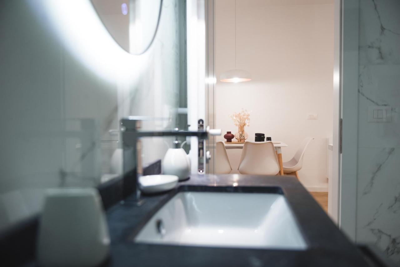 Tam Skanderbeg Square City Center Apartment No4 ティラナ エクステリア 写真