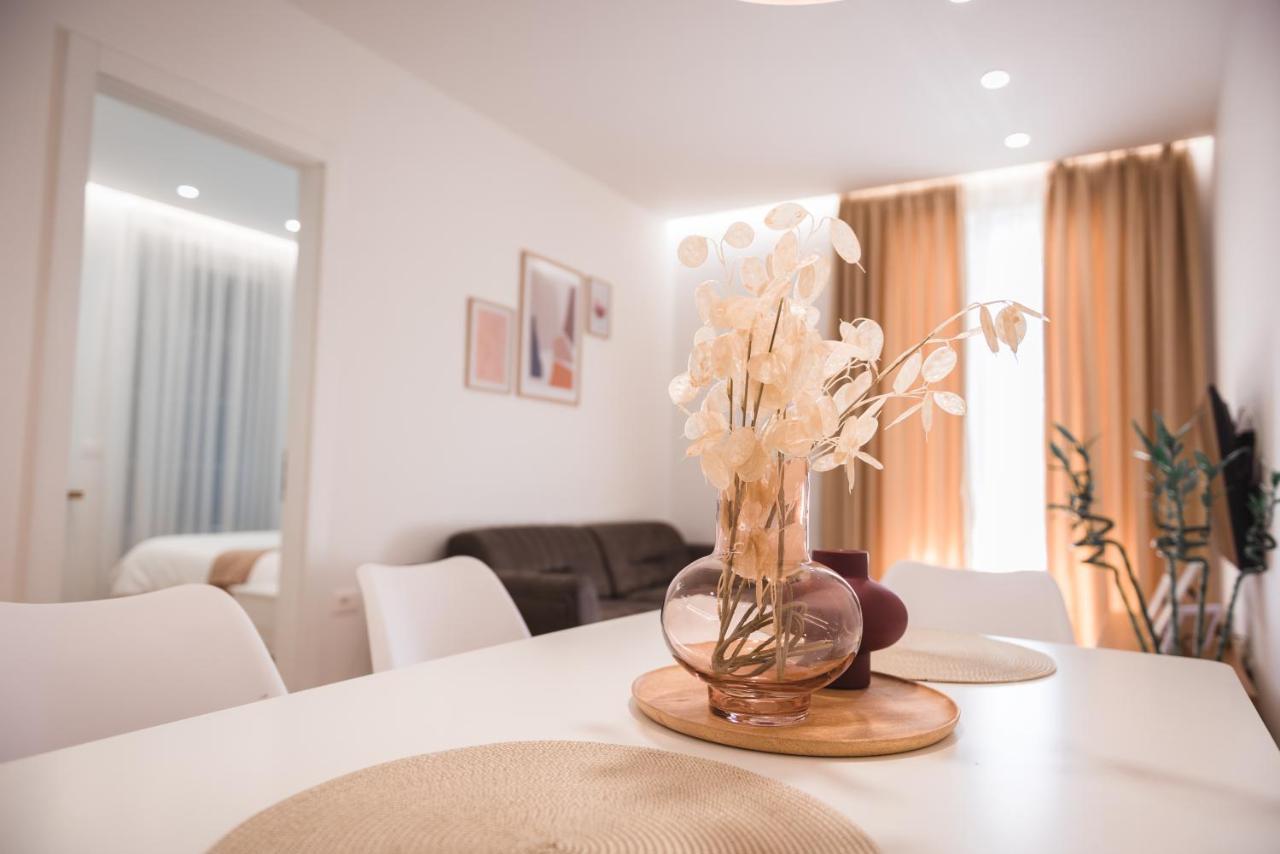 Tam Skanderbeg Square City Center Apartment No4 ティラナ エクステリア 写真